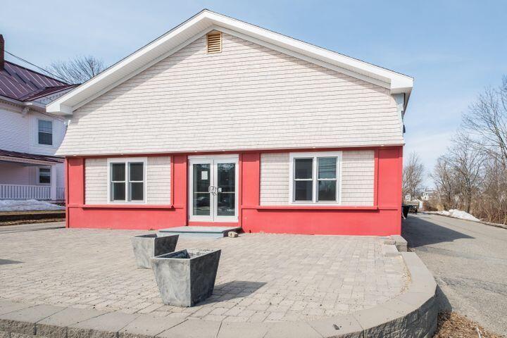 https://sailawaymaine.com/wp-content/uploads/2025/05/20250514183740425897000000-o.jpg